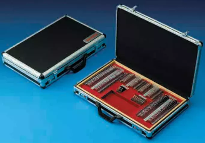 Большой набор пробных очковых линз Shin Nippon TL-35M с металлическими ободками