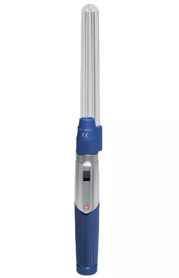 Осветитель портативный Heine Mini 3000 CombiLamp со шпателями одноразовыми, арт. D-001.76.120