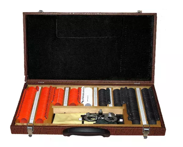 Набор пробных очковых линз упрощенный НПУ-69-01 исп.3